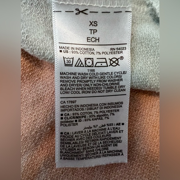 Old Navy Pastel Drawstring Tie-Dye Shorts - Picture 4 of 5